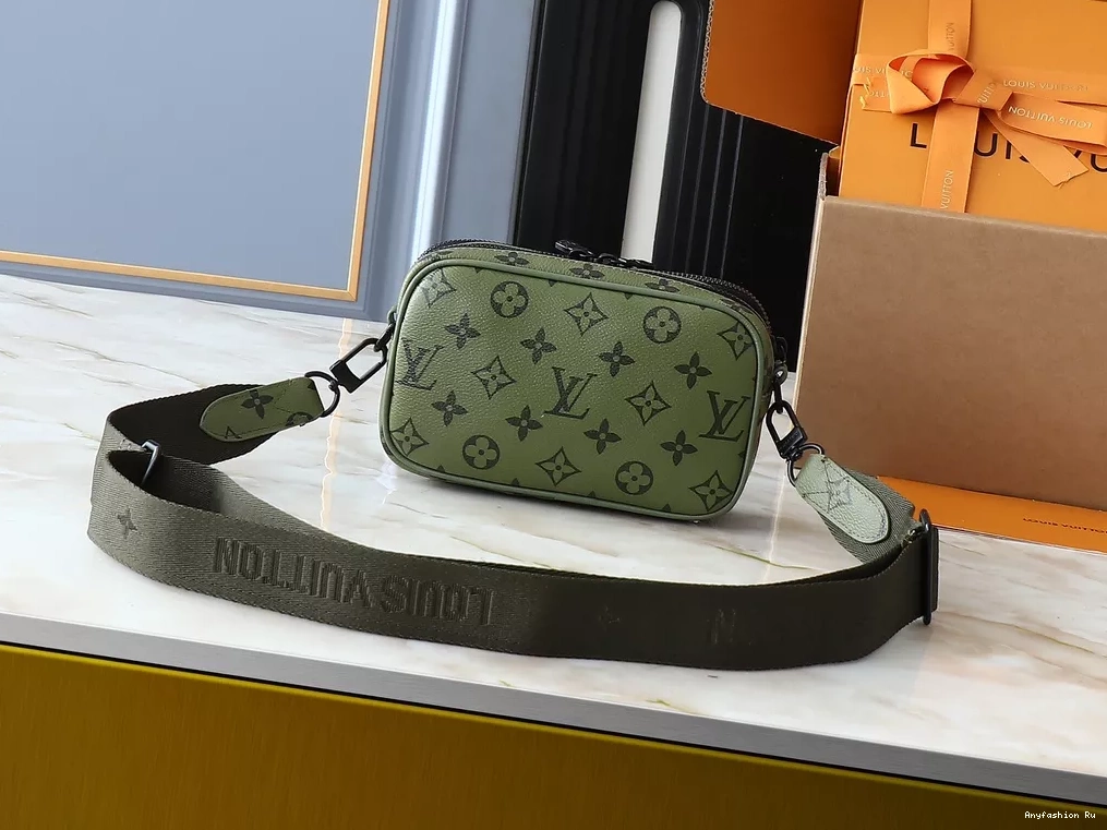 Messenger Bags 2561 For Functional Louis Unisex Vuitton 0212